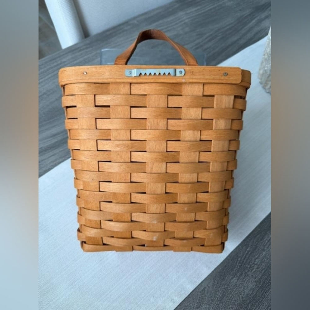 1995 Longaberger Tall Key Basket 11053 w/ Liner Included, Perfect Condition - Picture 6 of 13